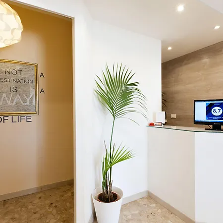 فندق مبيت وإفطار Maricla Boutique With Balcony & Free Parking فيرونا