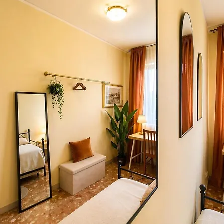 Bed & Breakfast Mariclà Boutique With Balcony&free Parking