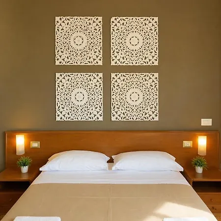Mariclà Boutique With Balcony&free Parking Bed & Breakfast 3*