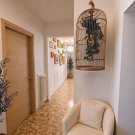 Bed & Breakfast Maricla Boutique With Balcony & Free Parking