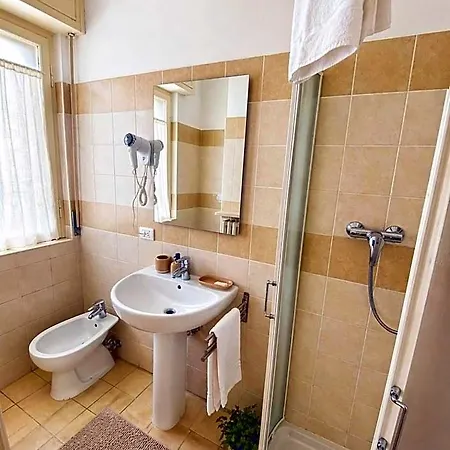Bed & Breakfast Maricla Boutique Rooms With Balcony & Free Parking