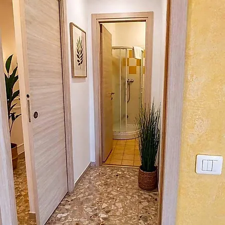 Maricla Boutique With Balcony & Free Parking 3* Verona
